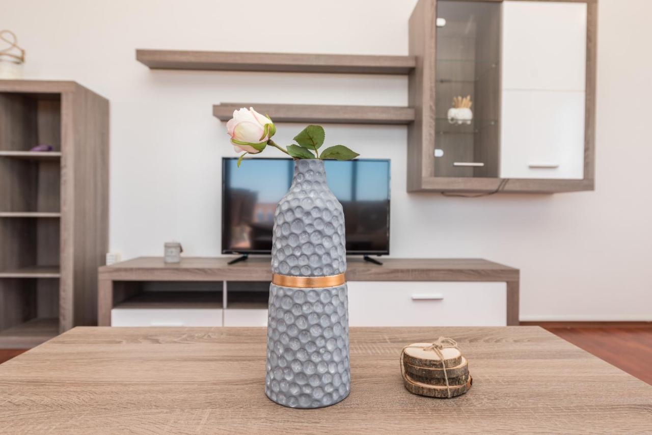 Apartment Astoria 자톤 외부 사진