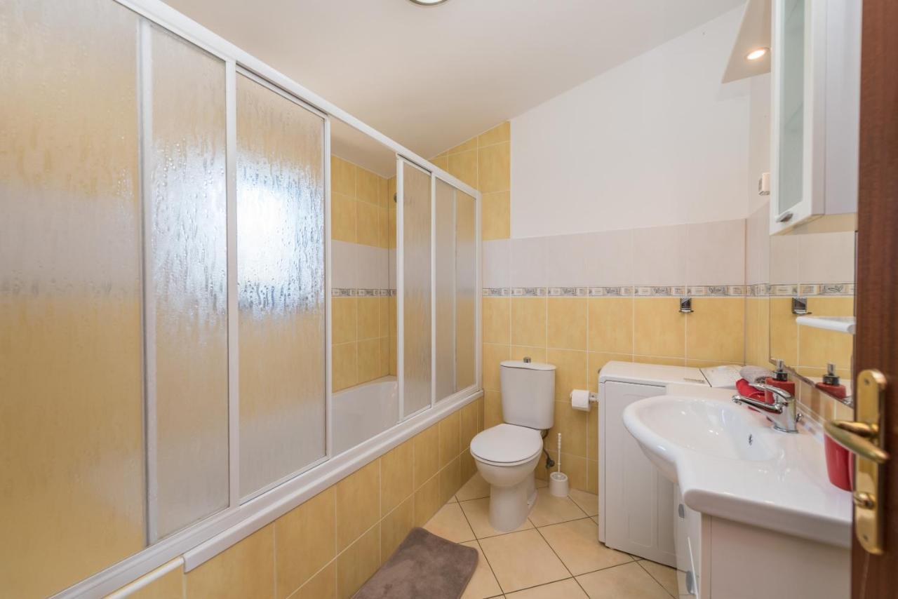 Apartment Astoria 자톤 외부 사진