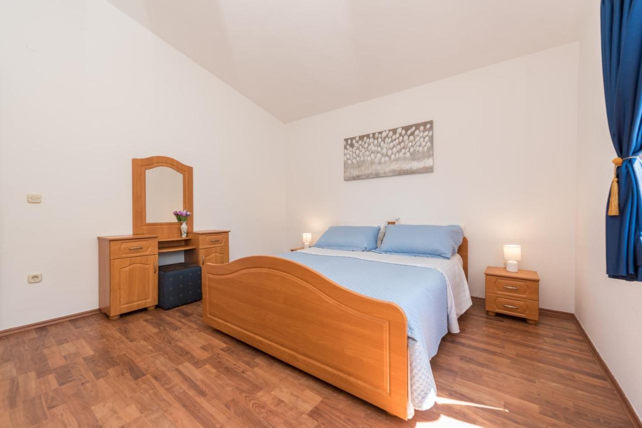 Apartment Astoria 자톤 외부 사진